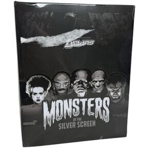 New Universal Monsters Of The Silver Screen Super 7 Reaction Figures Sealed Box